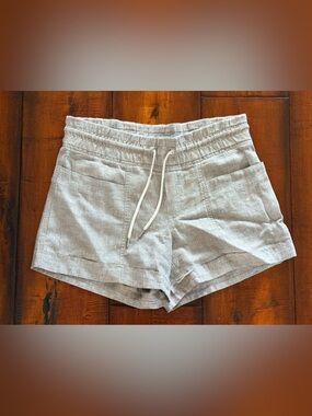 Athleta Light Gray Drawstring Linen-Blend Athletic Shorts